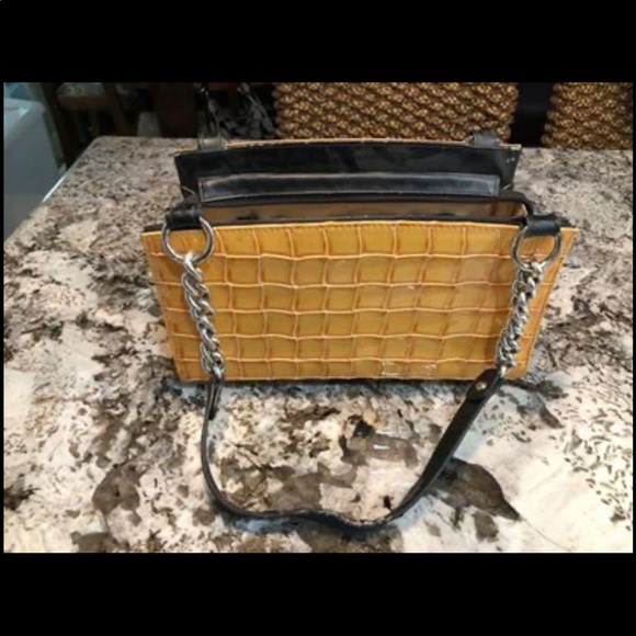 Miche handbag with four interchangeable shells. - Picture 5 of 7